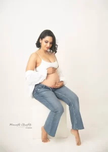 Maternity Photoshoot with White background Dwarka Delhi Gurgaon